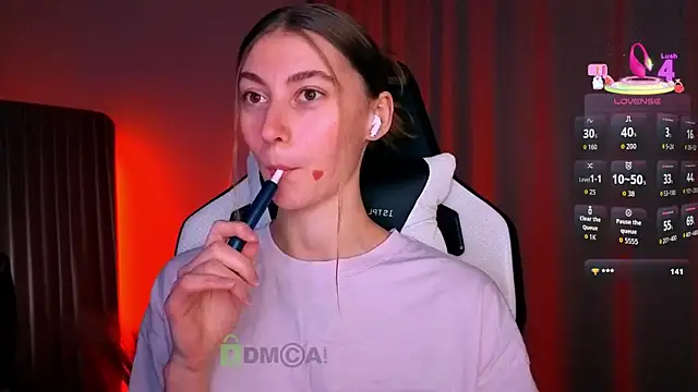 lady curls online show from February 11, 10:59 pm