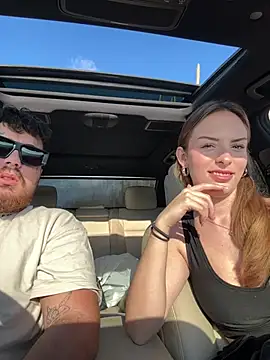 Snapshot of MrAndMrsSavage chatting on January 16, 12:53 pm MrAndMrsSavage online show from January 16, 12:53 pm