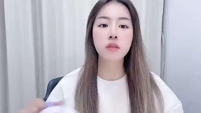 chloe-01 online show from January 13, 12:24 pm