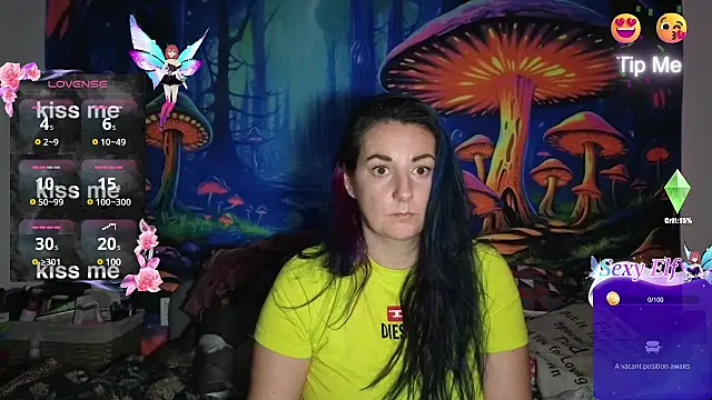 tattoomilf86 online show from February 3, 8:13 pm