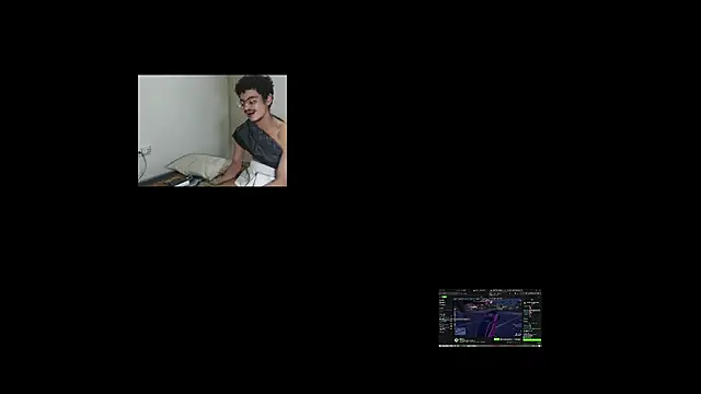 Snapshot of creamyadvisor01 chatting on March 4, 10:35 am creamyadvisor01 online show from March 4, 10:35 am