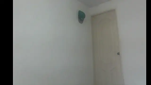 Snapshot of creamyadvisor01 chatting on March 5, 11:49 pm creamyadvisor01 online show from March 5, 11:49 pm