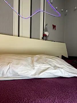 Jadelli online show from March 17, 12:41 am