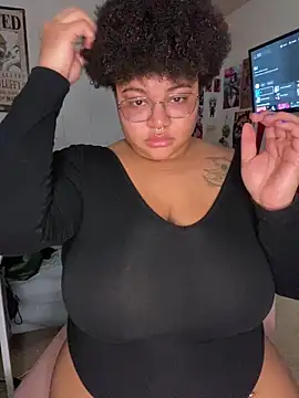 Snapshot of Ectorius chatting on November 8, 1:50 am Ectorius online show from November 8, 1:50 am