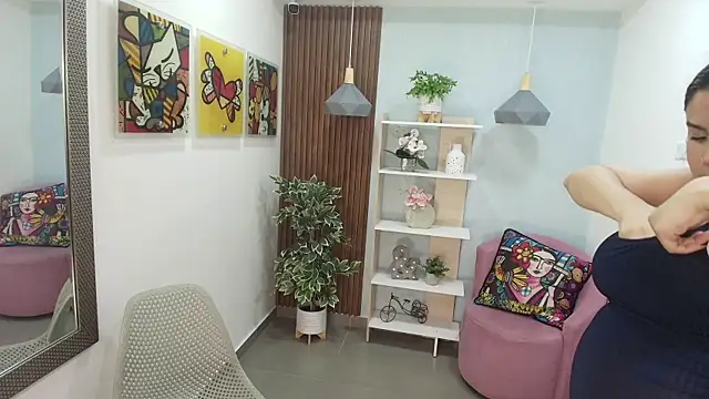 Dalila Sky online show from December 19, 6:04 pm