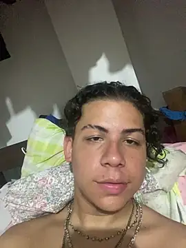 Snapshot of MasteredOpossum chatting on February 27, 12:21 am MasteredOpossum online show from February 27, 12:21 am