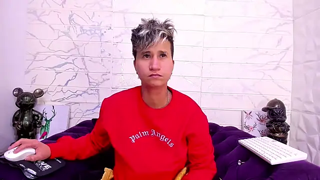Im Milan Rs online show from February 1, 7:26 am