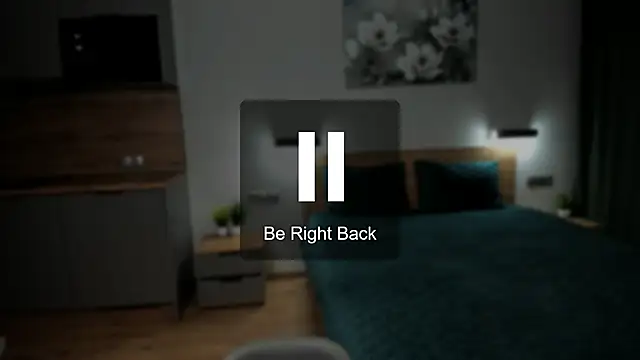 Snapshot of chloewallace chatting on February 5, 10:44 pm chloewallace online show from February 5, 10:44 pm