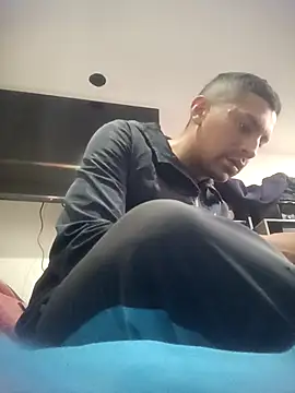 jeremiabello online show from February 5, 3:05 pm