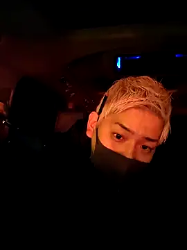 da--------i online show from February 4, 9:49 am