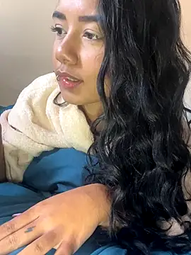Snapshot of _Luana chatting on December 2, 12:51 pm  Luana online show from December 2, 12:51 pm