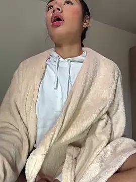 Snapshot of _Luana chatting on December 30, 12:42 pm  Luana online show from December 30, 12:42 pm