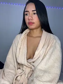 Snapshot of _Luana chatting on January 13, 12:24 pm  Luana online show from January 13, 12:24 pm