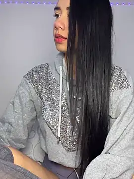 Snapshot of _Luana chatting on January 14, 2:11 pm  Luana online show from January 14, 2:11 pm