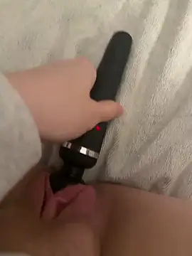 luisa1 online show from March 1, 7:49 pm