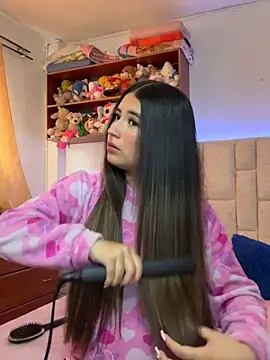 vaaaaal  online show from October 3, 2:36 pm