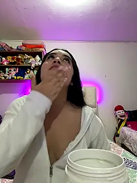 vaaaaal  online show from October 8, 1:36 am