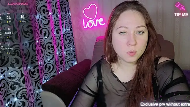 Snapshot of KellyCrystall chatting on January 14, 9:15 am KellyCrystall online show from January 14, 9:15 am