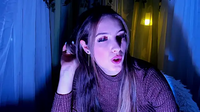 Lioneass online show from December 13, 8:15 pm