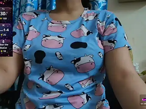 Snapshot of Reika_01 chatting on June 18, 2:01 am Reika 01 online show from June 18, 2:01 am