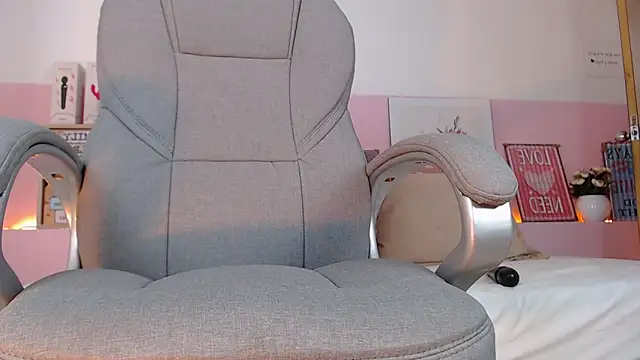 violeta leon online show from February 6, 9:11 am