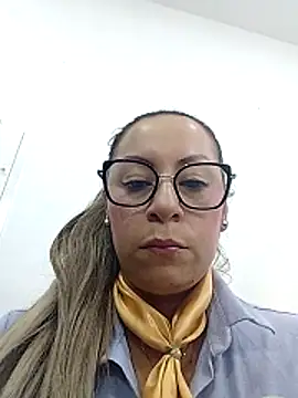 Snapshot of Katalina_S3xy chatting on February 10, 3:27 pm Katalina S3xy online show from February 10, 3:27 pm