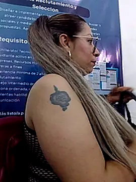 Snapshot of Katalina_S3xy chatting on February 13, 3:08 pm Katalina S3xy online show from February 13, 3:08 pm