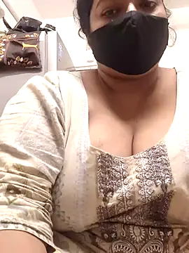 zeepe19 online show from November 11, 5:35 pm