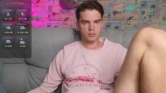 Snapshot of Mike_Burn chatting on October 23, 1:32 pm Mike Burn online show from October 23, 1:32 pm