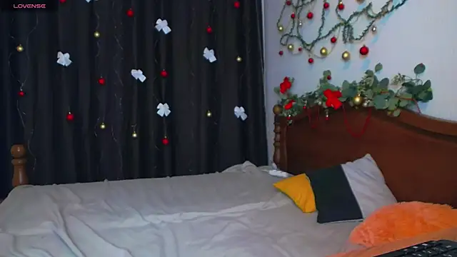 Lillianhot68 online show from January 7, 11:48 am