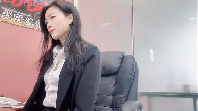 Snapshot of QianF-666 chatting on November 27, 2:13 am QianF-666 online show from November 27, 2:13 am