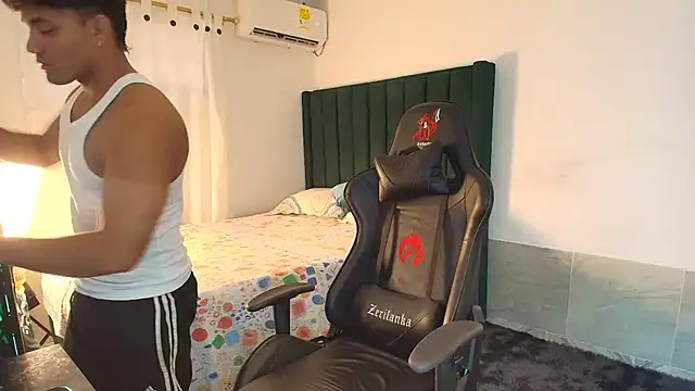 man dur07 online show from October 11, 7:34 pm