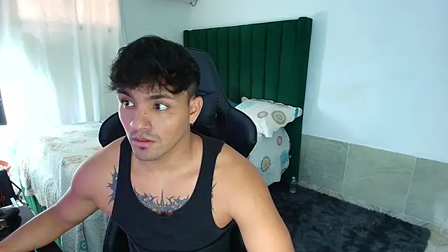 man dur07 online show from March 8, 8:56 pm