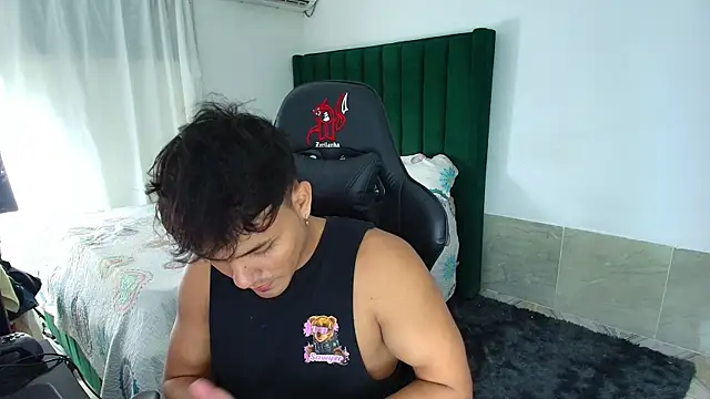 man dur07 online show from April 2, 11:57 pm