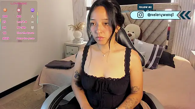 Valery wang online show from March 4, 12:11 pm