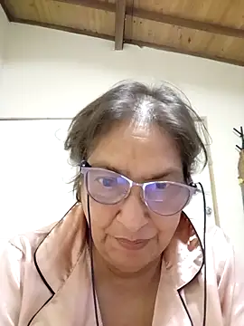 florecita69 online show from October 30, 3:30 am