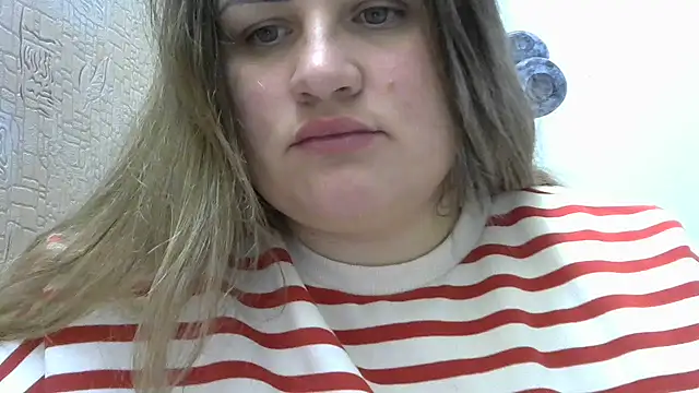 Snapshot of Honeydew-Waves chatting on December 16, 6:07 am Honeydew-Waves online show from December 16, 6:07 am