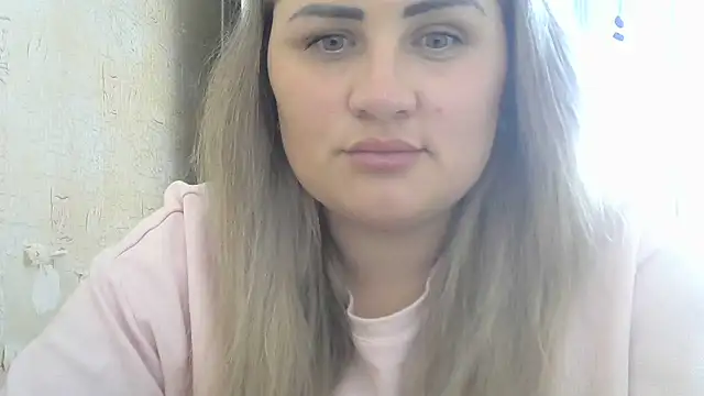 Snapshot of Honeydew-Waves chatting on June 27, 12:55 pm Honeydew-Waves online show from June 27, 12:55 pm