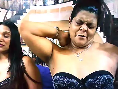 indianCherryPie online show from October 13, 6:02 am