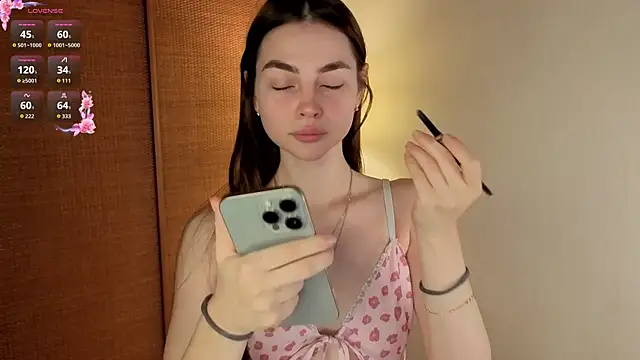 MaryJacksoon online show from October 27, 8:18 am