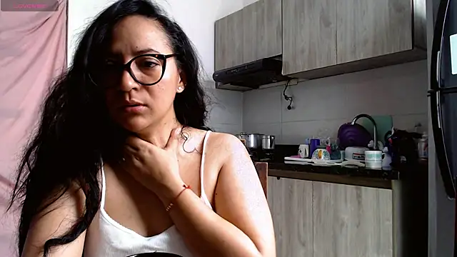 Snapshot of mariamulata chatting on May 1, 6:01 pm mariamulata online show from May 1, 6:01 pm