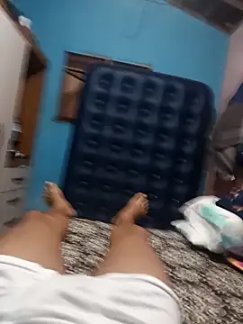 Snapshot of 1995eduardo chatting on February 5, 2:40 am 1995eduardo online show from February 5, 2:40 am