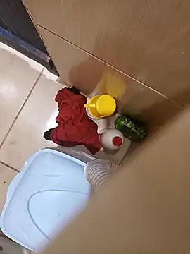 Snapshot of 1995eduardo chatting on February 18, 11:55 am 1995eduardo online show from February 18, 11:55 am