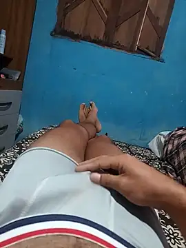 Snapshot of 1995eduardo chatting on February 25, 10:04 am 1995eduardo online show from February 25, 10:04 am