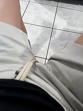 Snapshot of 1995eduardo chatting on November 30, 11:20 pm 1995eduardo online show from November 30, 11:20 pm