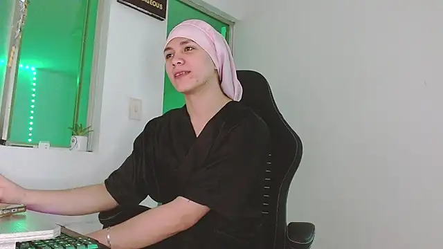 giuliana andrade online show from March 21, 12:26 am