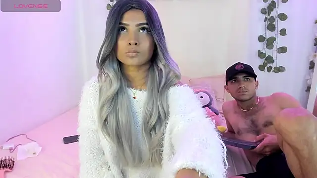 Snapshot of catalina_and_roger chatting on October 19, 8:20 pm catalina and roger online show from October 19, 8:20 pm