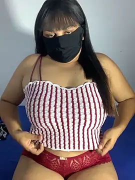 Snapshot of Jeroliee_viyana chatting on May 28, 8:06 pm Jeroliee viyana online show from May 28, 8:06 pm