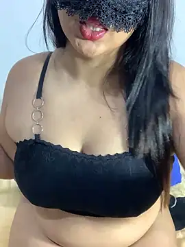 Snapshot of Jeroliee_viyana chatting on July 29, 6:50 pm Jeroliee viyana online show from July 29, 6:50 pm