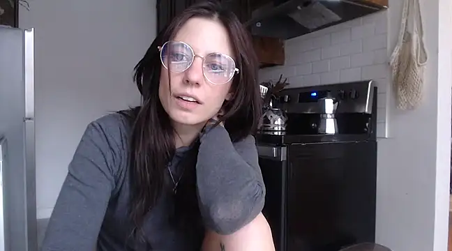 MaeDaybaby online show from December 16, 4:27 pm